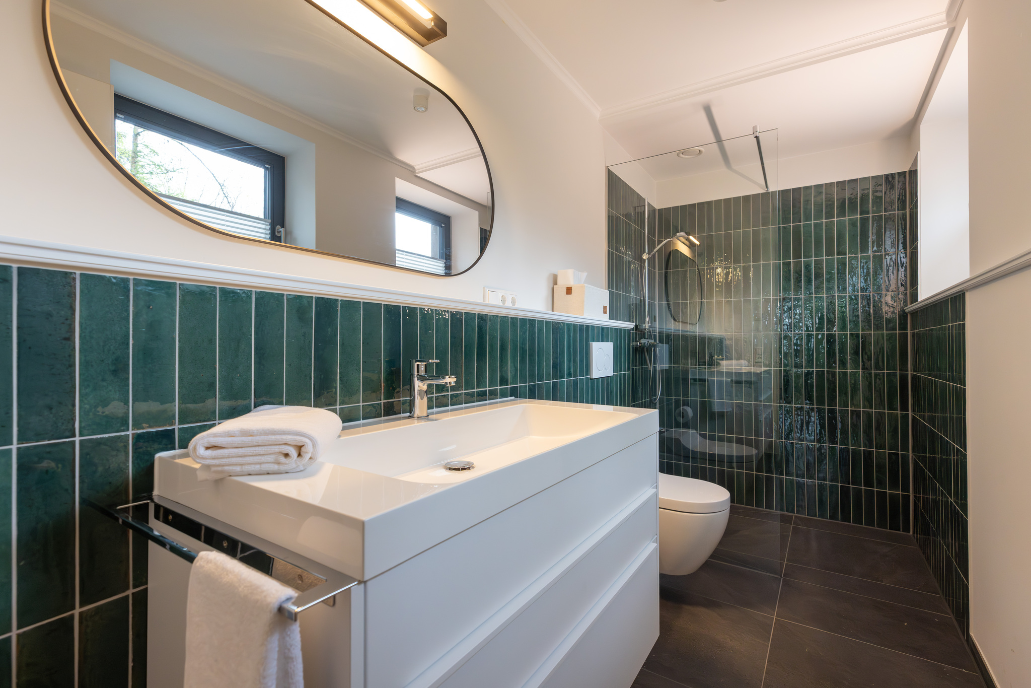 Wohnung_Eichengrund_badezimmer_waschbecken